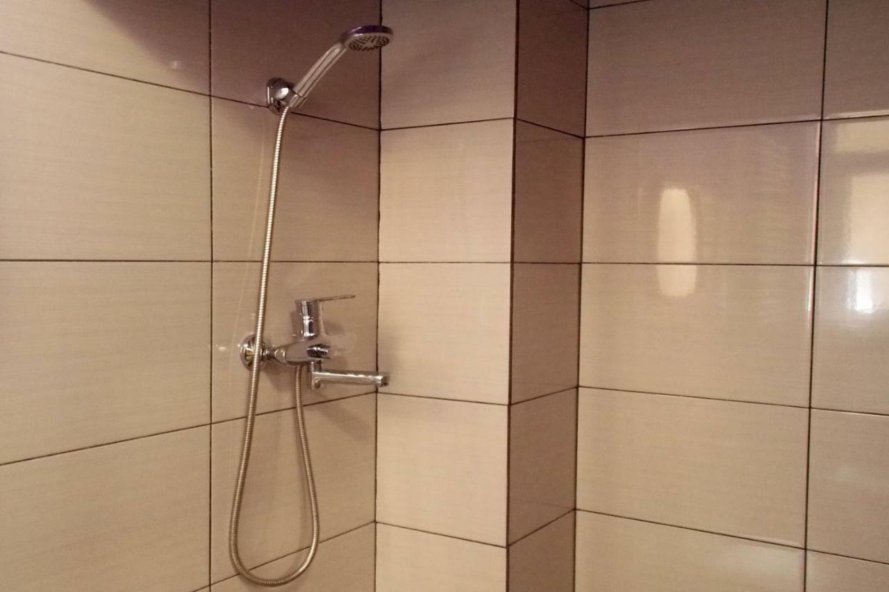 Apartment At Teodora Sqr Lviv Ngoại thất bức ảnh