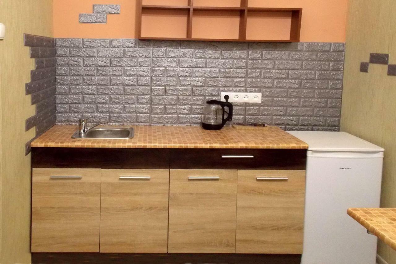 Apartment At Teodora Sqr Lviv Ngoại thất bức ảnh