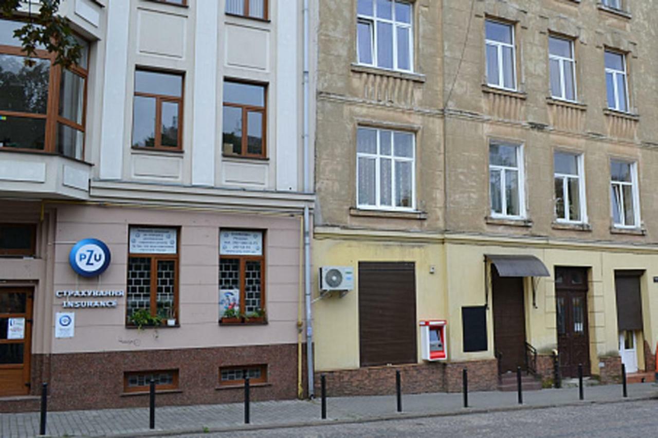 Apartment At Teodora Sqr Lviv Ngoại thất bức ảnh